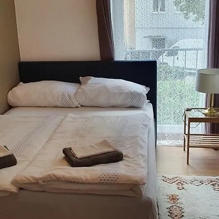 Apartman Outletcity 1 *